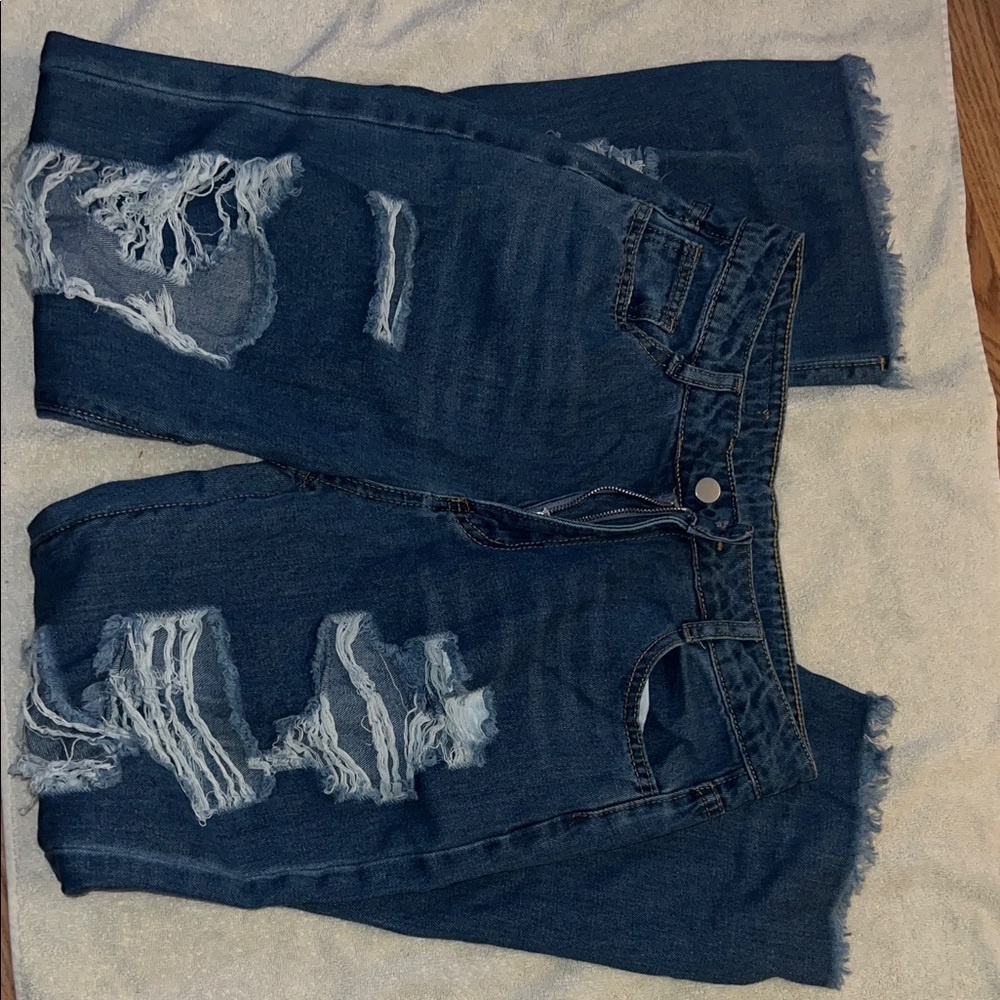 Casual Distressed Boyfriend Jeans in Deep Blue